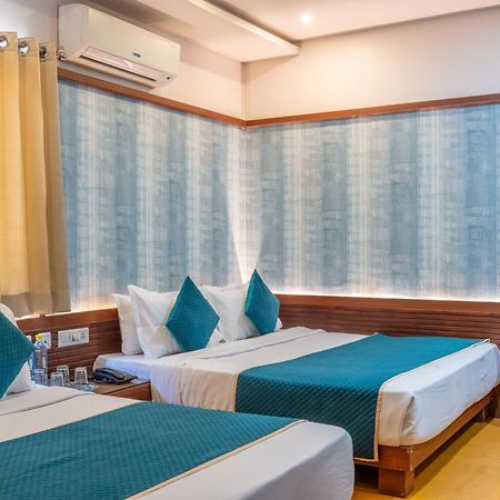 Uddhav Vilas A Family Hotel Ουνταϊπούρ Εξωτερικό φωτογραφία