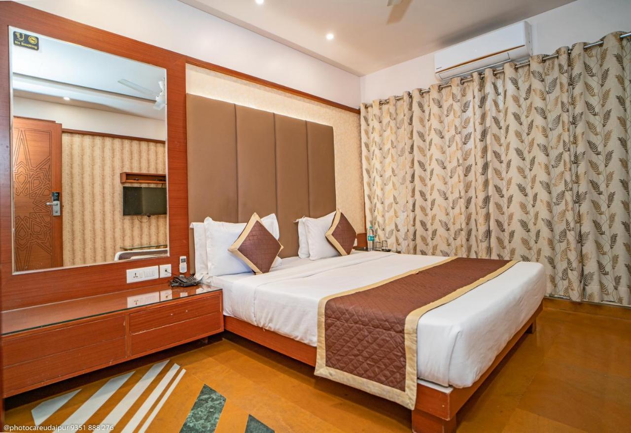 Uddhav Vilas A Family Hotel Ουνταϊπούρ Εξωτερικό φωτογραφία