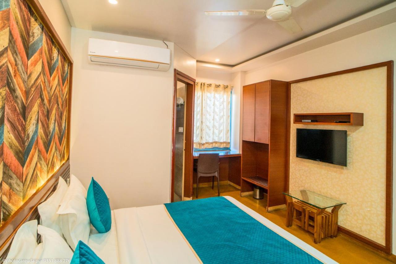 Uddhav Vilas A Family Hotel Ουνταϊπούρ Εξωτερικό φωτογραφία
