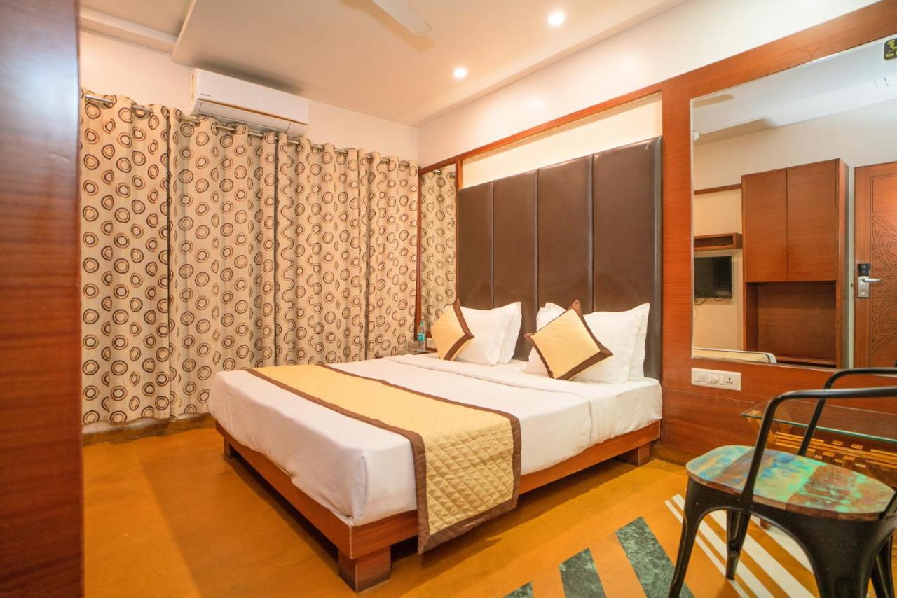 Uddhav Vilas A Family Hotel Ουνταϊπούρ Εξωτερικό φωτογραφία